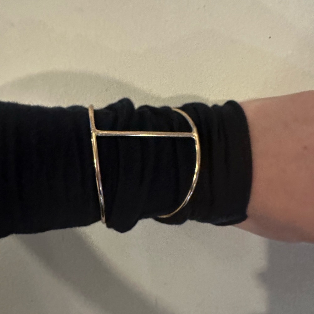 Gold bangle - Picture 4 of 7